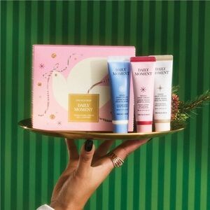 Avon Daily Moment Vegan Hand Cream Holiday Set